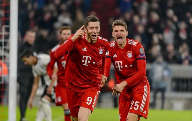 展开激烈竞 展开激烈竞