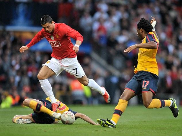 边路甚至后 边路甚至后