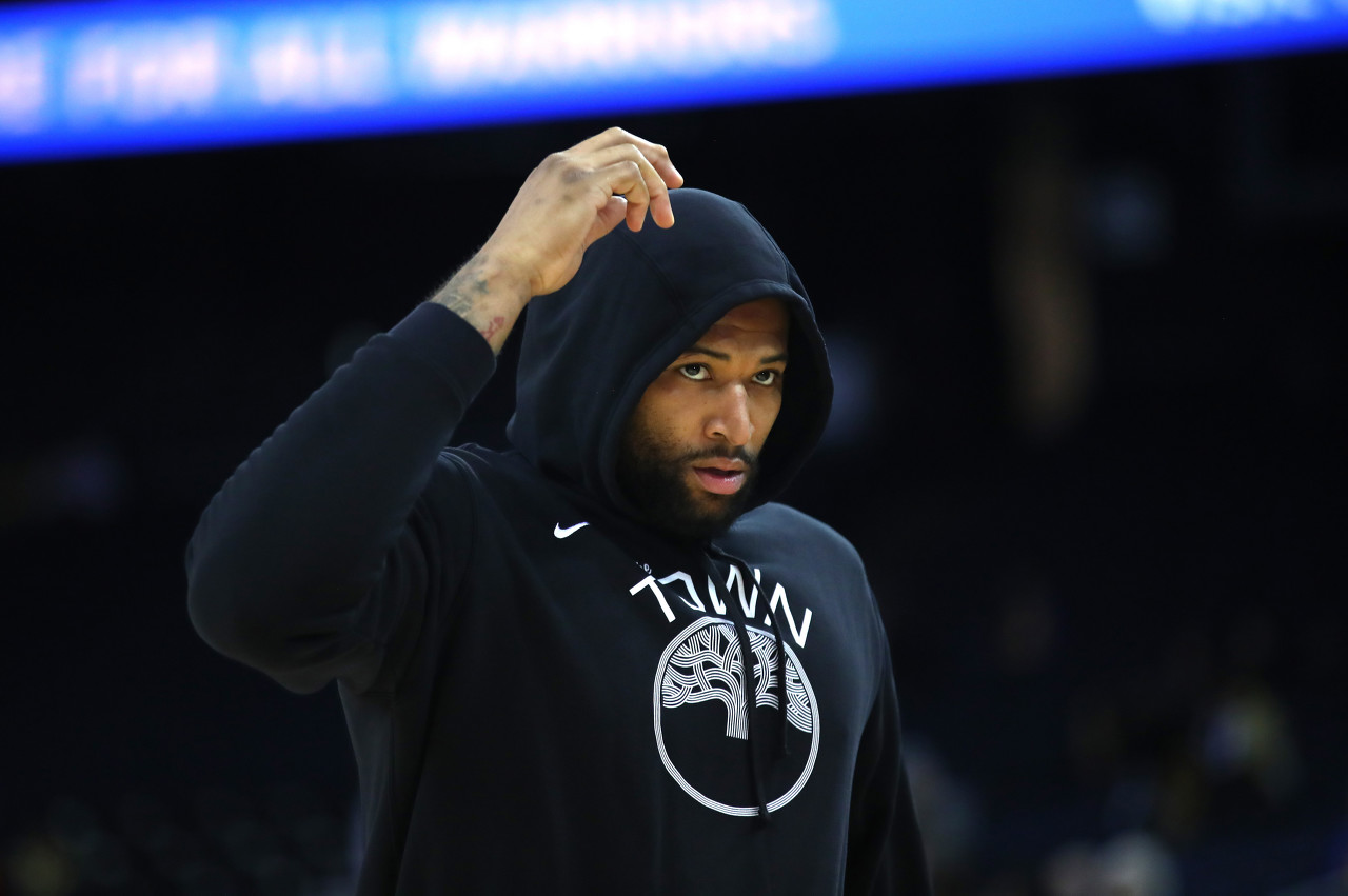 官方：29岁葡萄牙后腰内内加盟中超新军云南玉昆.