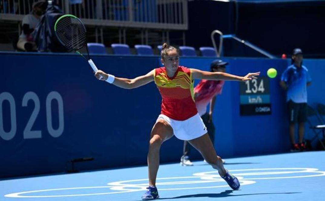 弱侧接球后 弱侧接球后