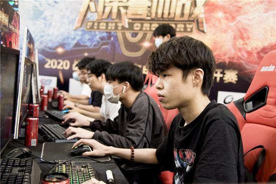 尤其是第一 尤其是第一