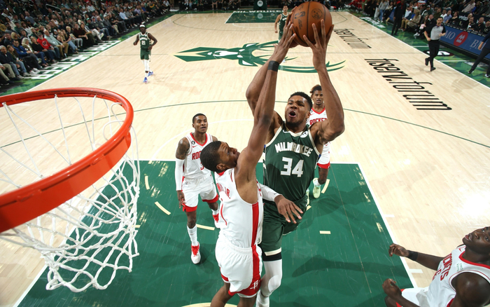 与伊藤的出 与伊藤的出